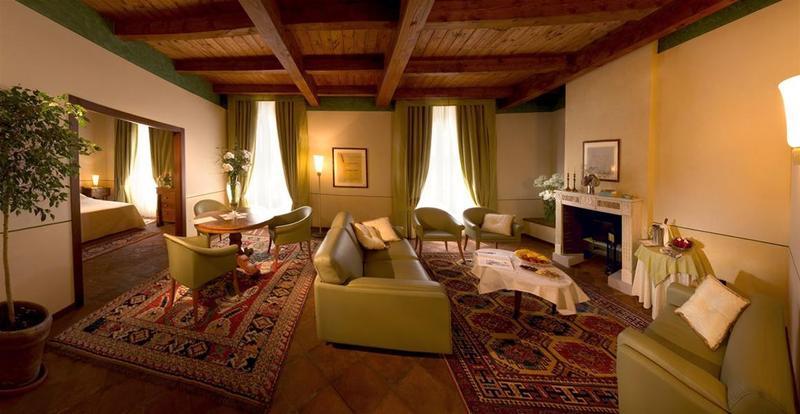Albergo Dell'Agenzia Bra Exterior photo